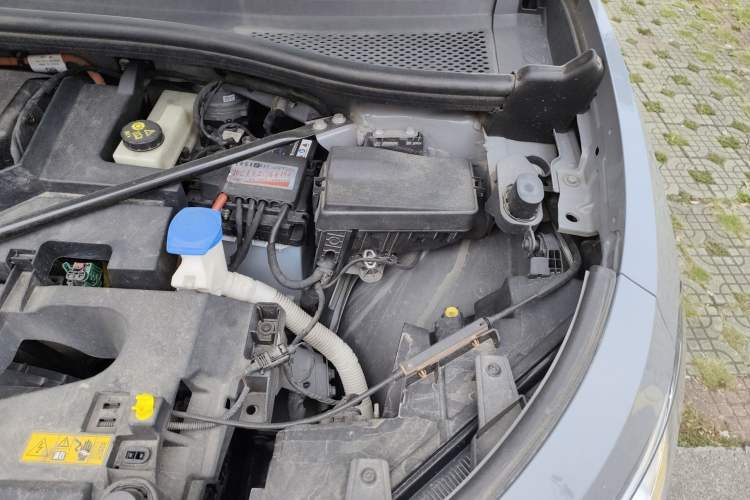 Used Volkswagen ID.4 CROZZ 2021 Long-Range PRO Two-Wheel Drive Version Engine Bay Left