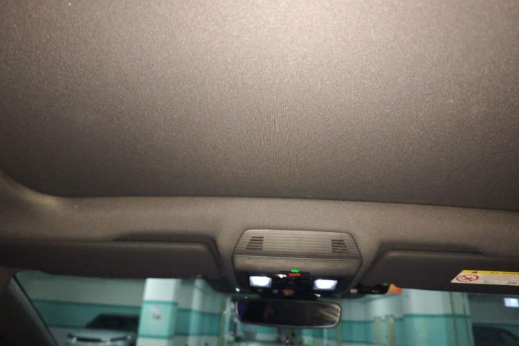 Used Volkswagen ID.4 CROZZ 2021 Long-Range Lite PRO Two-Wheel Drive Version Headliner