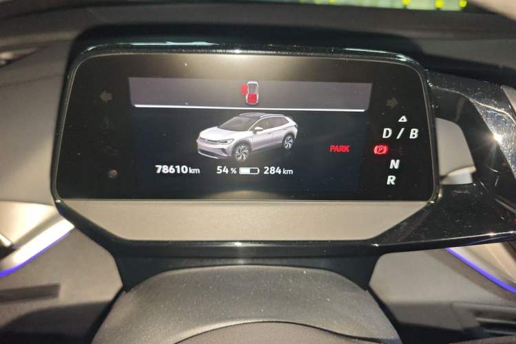 Used Volkswagen ID.4 CROZZ 2021 Long-Range Lite PRO Two-Wheel Drive Version Odometer Close Up