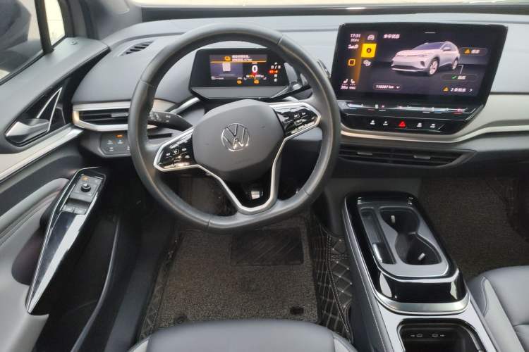 Used Volkswagen ID.4 CROZZ 2021 Long-Range PRO Two-Wheel Drive Version Steering Wheel