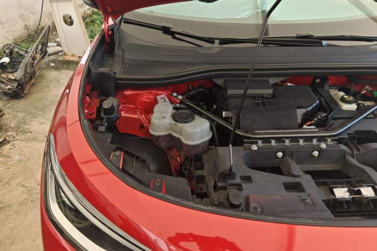 Used Volkswagen ID.4 CROZZ 2021 Long-Range PRO Two-Wheel Drive Version Engine Bay Right
