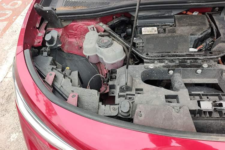 Used Volkswagen ID.4 CROZZ 2021 Long-Range PRO Two-Wheel Drive Version Engine Bay Right