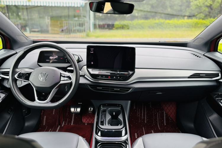 Used Volkswagen ID.4 CROZZ 2021 Long-Range PRO Two-Wheel Drive Version Interior 5