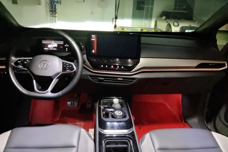 Used Volkswagen ID.4 CROZZ 2021 Long-Range PRO Two-Wheel Drive Version Center Console