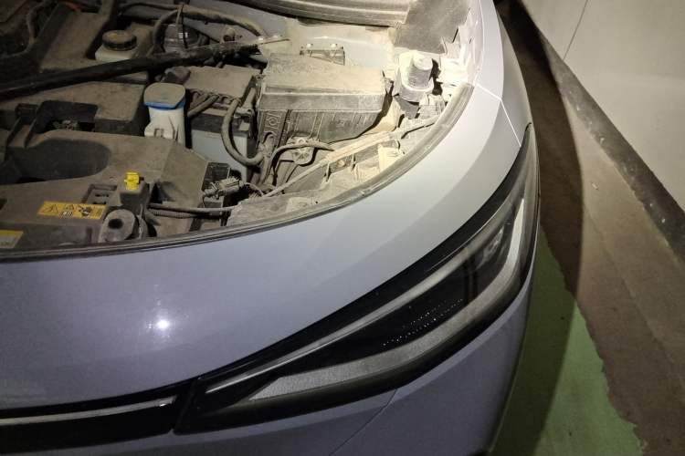 Used Volkswagen ID.4 CROZZ 2021 Long-Range PRO Two-Wheel Drive Version Engine Bay Left