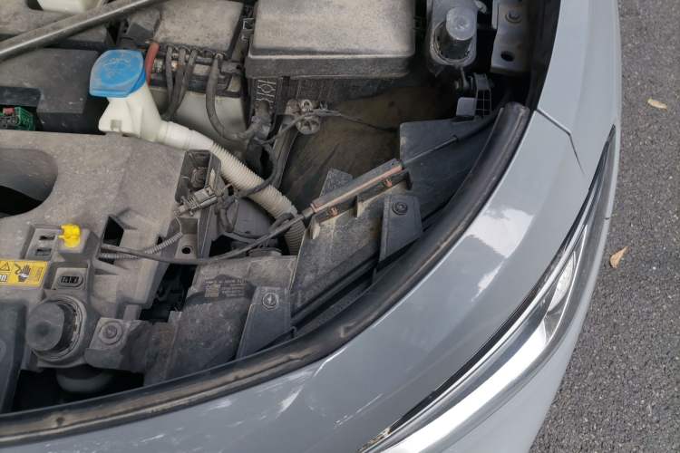 Used Volkswagen ID.4 CROZZ 2021 Long-Range PURE+ Two-Wheel Drive Version Engine Bay Left