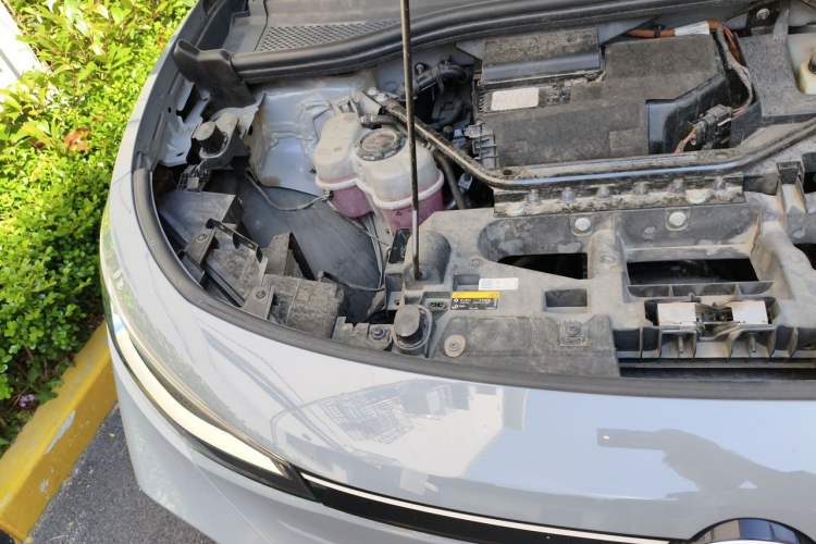 Used Volkswagen ID.4 CROZZ 2021 Long-Range PURE+ Two-Wheel Drive Version Engine Bay Right