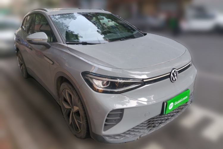 Used Volkswagen ID.4 CROZZ 2021 Long-Range PURE+ Two-Wheel Drive Version Front Right 45 Deg
