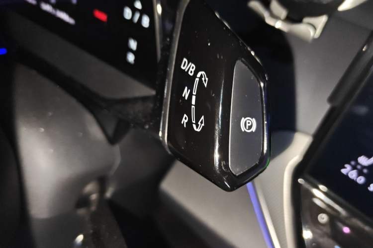 Used Volkswagen ID.4 CROZZ 2021 Long-Range Lite PRO Two-Wheel Drive Version Gear Lever