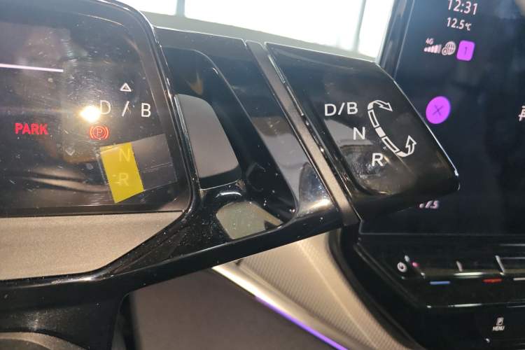 Used Volkswagen ID.4 CROZZ 2021 Long-Range PRO Two-Wheel Drive Version Gear Lever