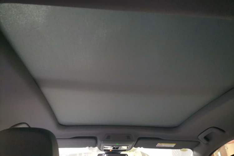 Used Volkswagen ID.4 CROZZ 2021 Long-Range PURE+ Two-Wheel Drive Version Headliner