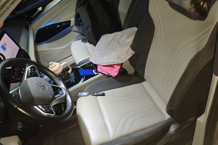 Used Volkswagen ID.4 CROZZ 2021 Long-Range Lite PRO Two-Wheel Drive Version Left Front Seat