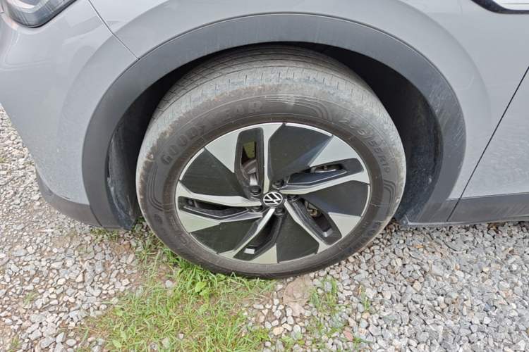 Used Volkswagen ID.4 CROZZ 2021 Long-Range PURE+ Two-Wheel Drive Version Left Front Wheel Hub