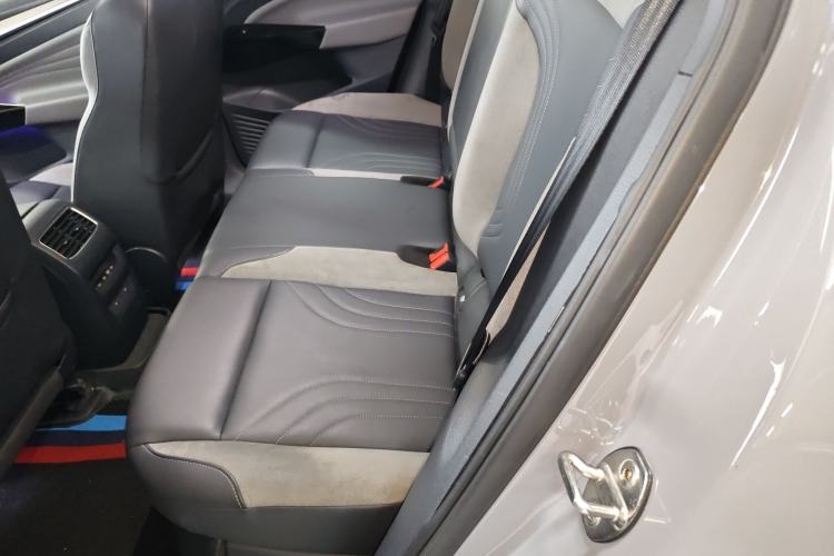 Used Volkswagen ID.4 CROZZ 2021 Long-Range PRO Two-Wheel Drive Version Left Rear Seat
