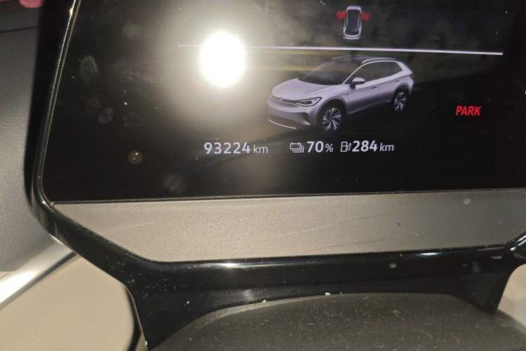 Used Volkswagen ID.4 CROZZ 2021 Long-Range Lite PRO Two-Wheel Drive Version Odometer Close Up