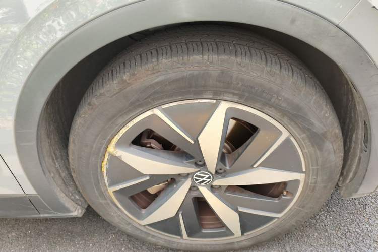 Used Volkswagen ID.4 CROZZ 2021 Long-Range PURE+ Two-Wheel Drive Version Right Front Wheel Hub
