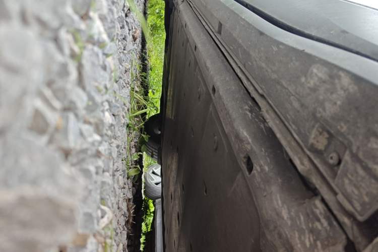 Used Volkswagen ID.4 CROZZ 2021 Long-Range PURE+ Two-Wheel Drive Version Right Side Sill