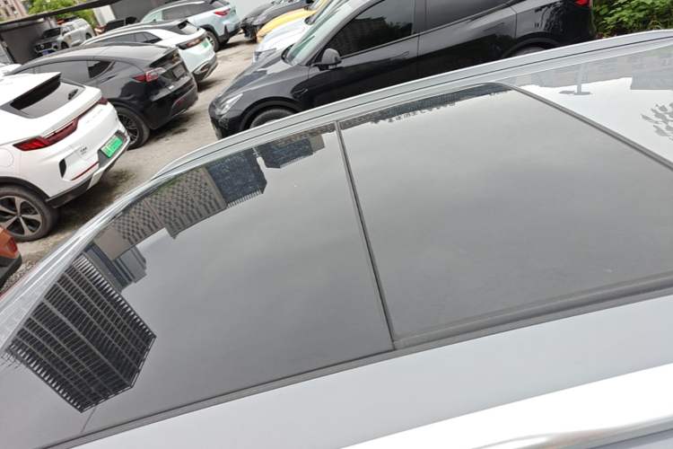 Used Volkswagen ID.4 CROZZ 2021 Long-Range PURE+ Two-Wheel Drive Version Roof