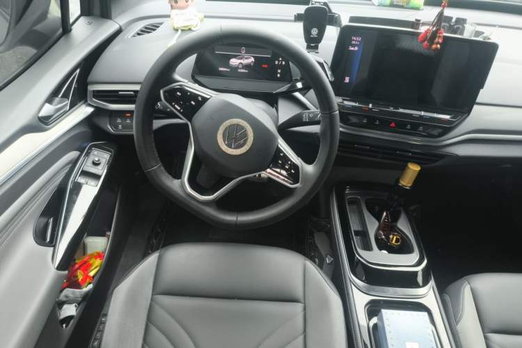 Used Volkswagen ID.4 CROZZ 2021 Long-Range PRO Two-Wheel Drive Version Steering Wheel