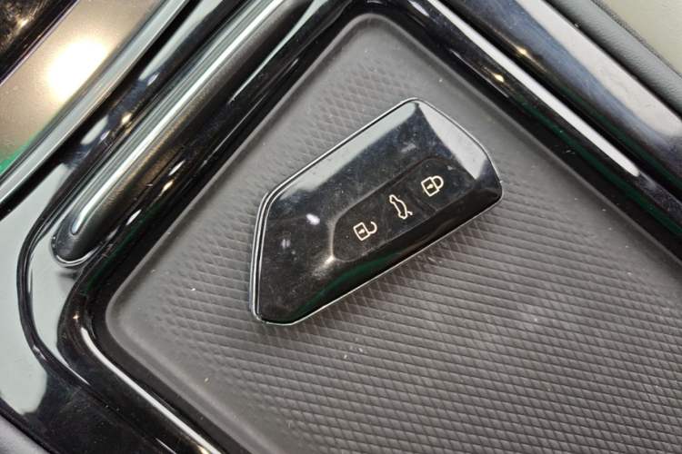 Used Volkswagen ID.4 CROZZ 2021 Long-Range PURE+ Two-Wheel Drive Version Vehicle Key