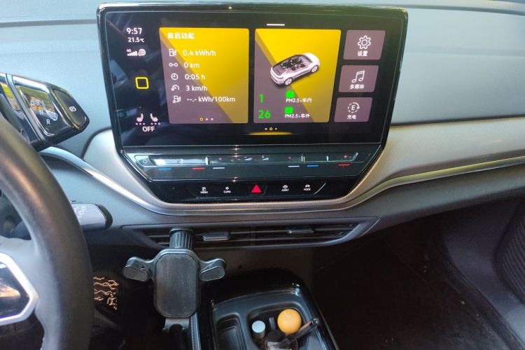 Used Volkswagen ID.4 CROZZ 2021 Long-Range PRO Two-Wheel Drive Version Audio And AC Panel