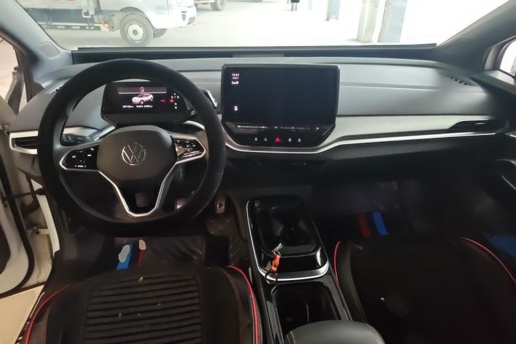 Used Volkswagen ID.4 CROZZ 2021 Long-Range Lite PRO Two-Wheel Drive Version Center Console