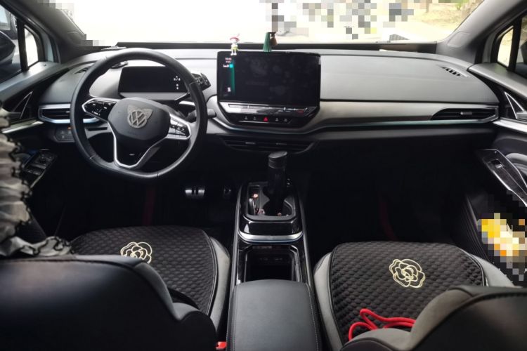 Used Volkswagen ID.4 CROZZ 2021 Long-Range PRO Two-Wheel Drive Version Center Console