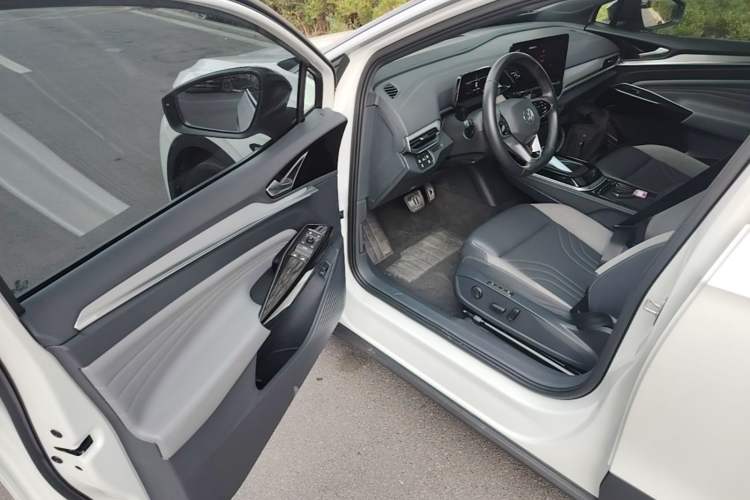 Used Volkswagen ID.4 CROZZ 2021 Long-Range PRO Two-Wheel Drive Version Driver Seat