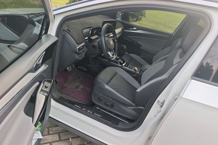 Used Volkswagen ID.4 CROZZ 2021 Long-Range PRO Two-Wheel Drive Version Driver Seat