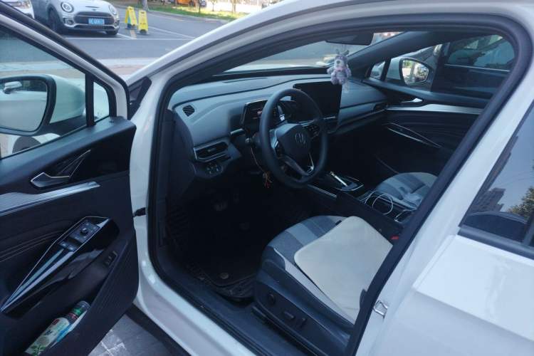 Used Volkswagen ID.4 CROZZ 2021 Long-Range PURE+ Two-Wheel Drive Version Driver Seat