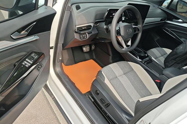 Used Volkswagen ID.4 CROZZ 2021 Long-Range PURE+ Two-Wheel Drive Version Driver Seat