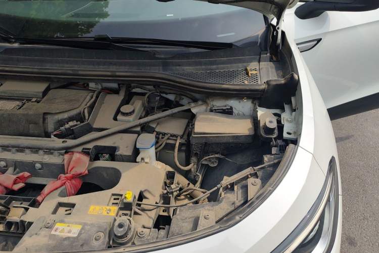 Used Volkswagen ID.4 CROZZ 2021 Long-Range Lite PRO Two-Wheel Drive Version Engine Bay Left
