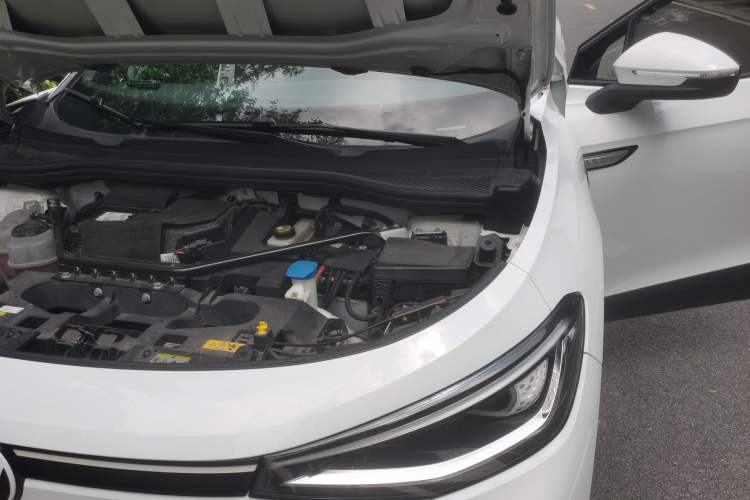 Used Volkswagen ID.4 CROZZ 2021 Long-Range PURE+ Two-Wheel Drive Version Engine Bay Left