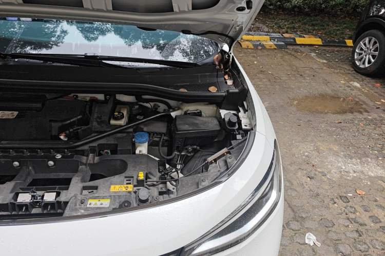 Used Volkswagen ID.4 CROZZ 2021 Long-Range PRO Two-Wheel Drive Version Engine Bay Left