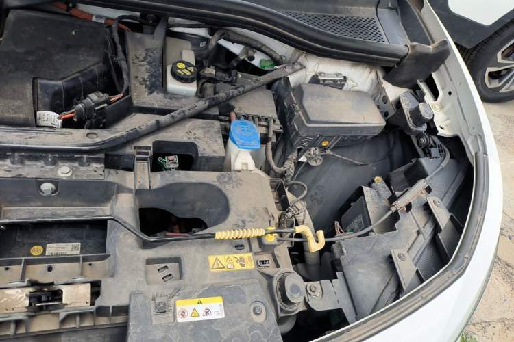 Used Volkswagen ID.4 CROZZ 2021 Long-Range PRO Two-Wheel Drive Version Engine Bay Left