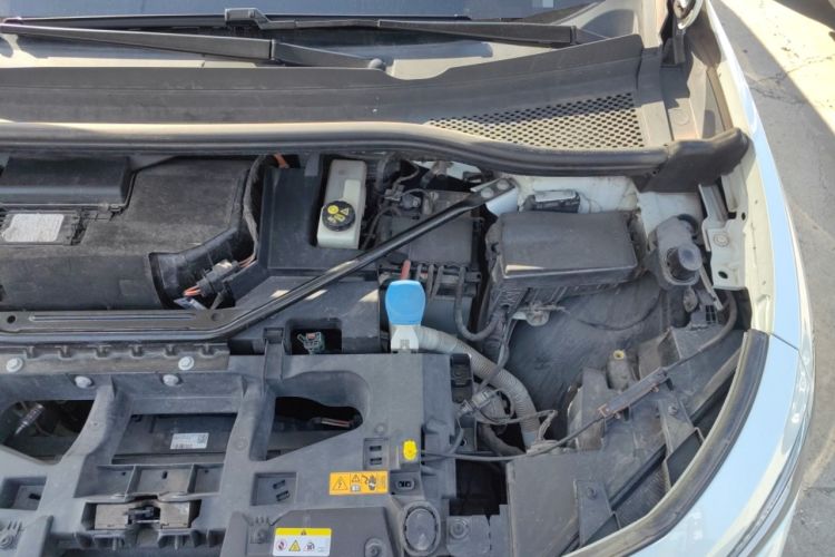 Used Volkswagen ID.4 CROZZ 2021 Long-Range Lite PRO Two-Wheel Drive Version Engine Bay Left