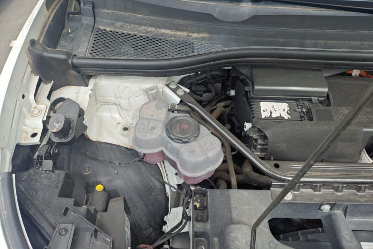 Used Volkswagen ID.4 CROZZ 2021 Yeyue First-Edition Two-Wheel-Drive Version Engine Bay Right