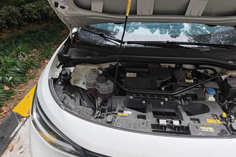 Used Volkswagen ID.4 CROZZ 2021 Long-Range PRO Two-Wheel Drive Version Engine Bay Right