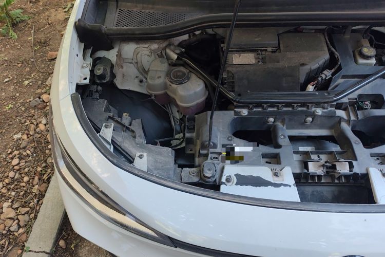 Used Volkswagen ID.4 CROZZ 2021 Long-Range PRO Two-Wheel Drive Version Engine Bay Right
