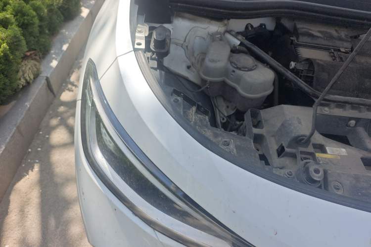 Used Volkswagen ID.4 CROZZ 2021 Long-Range PRO Two-Wheel Drive Version Engine Bay Right