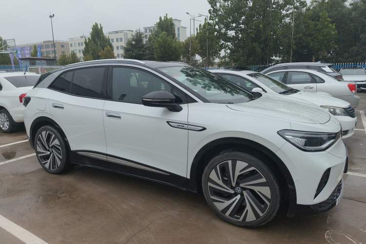 Used Volkswagen ID.4 CROZZ 2021 High-Performance PRIME Four-Wheel Drive Version Exterior 2