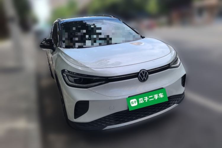 Used Volkswagen ID.4 CROZZ 2021 Long-Range PRO Two-Wheel Drive Version Front Right 45 Deg