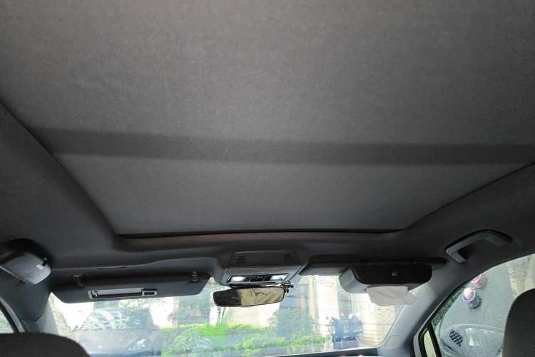 Used Volkswagen ID.4 CROZZ 2021 Long-Range PRO Two-Wheel Drive Version Headliner