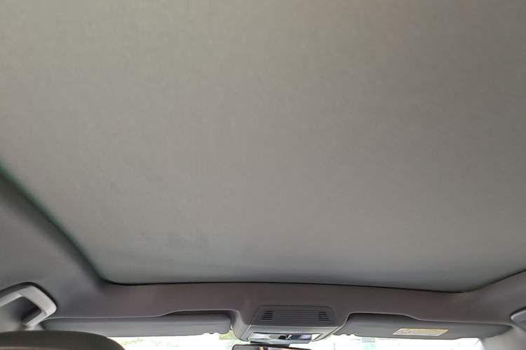 Used Volkswagen ID.4 CROZZ 2021 Long-Range PURE+ Two-Wheel Drive Version Headliner
