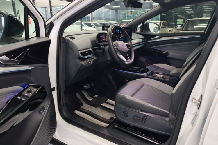 Used Volkswagen ID.4 CROZZ 2021 Long-Range PRO Two-Wheel Drive Version Interior 1