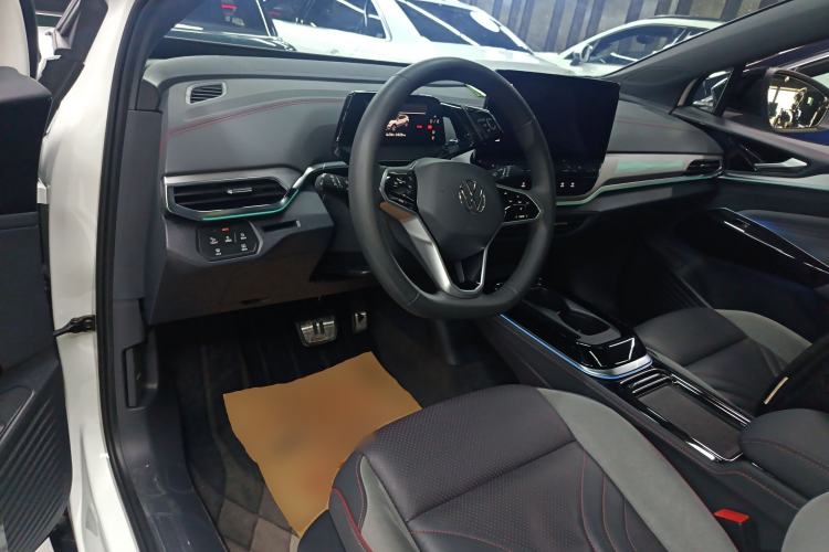 Used Volkswagen ID.4 CROZZ 2021 High-Performance PRIME Early-Bird Edition Interior 2