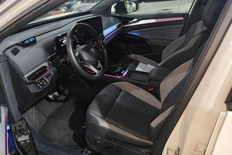 Used Volkswagen ID.4 CROZZ 2021 Long-Range PURE+ Two-Wheel Drive Version Left Front Seat