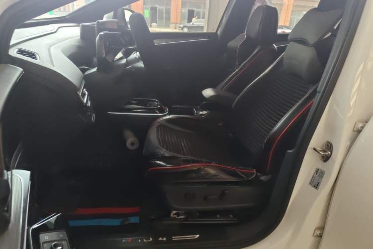 Used Volkswagen ID.4 CROZZ 2021 Long-Range Lite PRO Two-Wheel Drive Version Left Front Seat