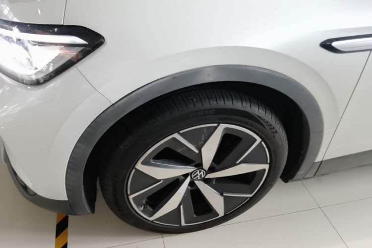 Used Volkswagen ID.4 CROZZ 2021 Long-Range Lite PRO Two-Wheel Drive Version Left Front Wheel Hub