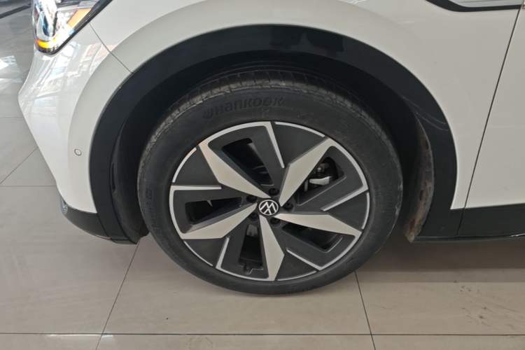 Used Volkswagen ID.4 CROZZ 2021 Long-Range Lite PRO Two-Wheel Drive Version Left Front Wheel Hub